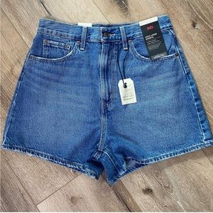Levi’s High Loose denim shorts